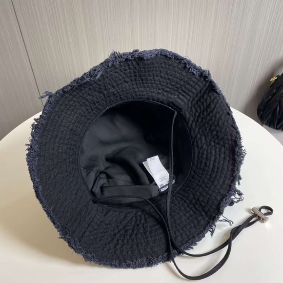 Jacquemus Bucket Hat Sun Hat main image 4